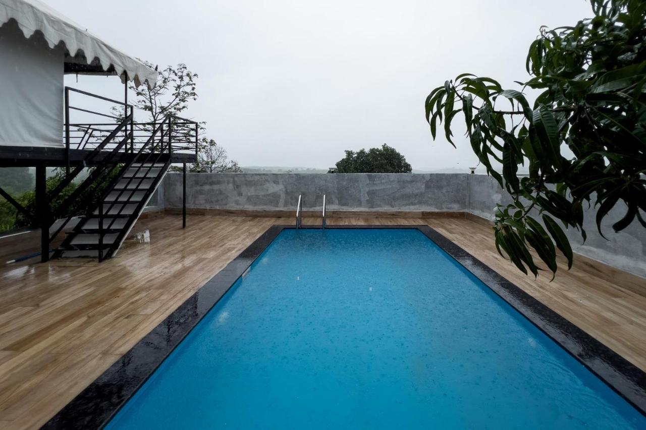 Stayvista'S Panoramic Peaks - Mountain-View Villa With Pool, Tent & Turf Saralgaon Екстер'єр фото