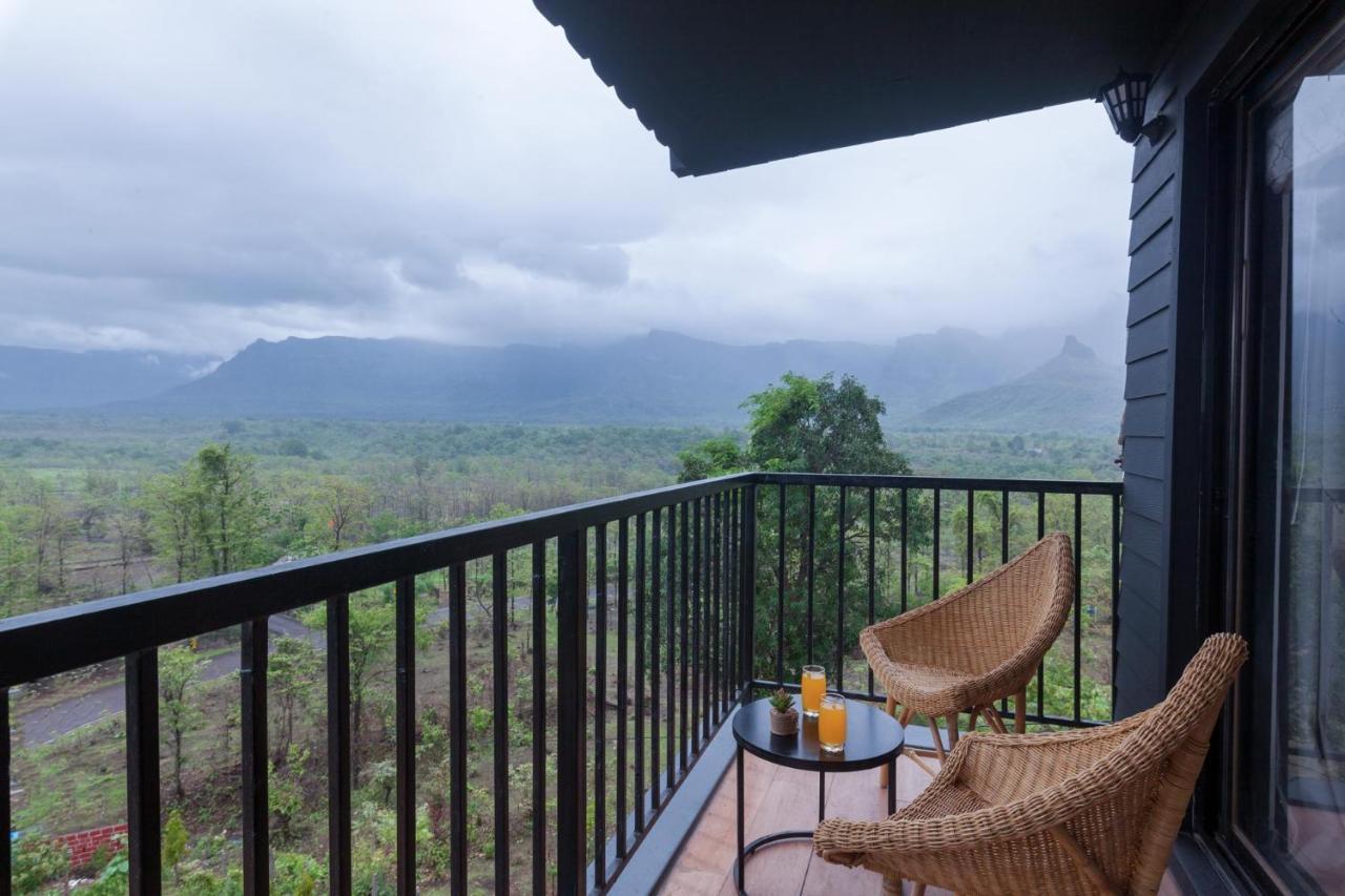 Stayvista'S Panoramic Peaks - Mountain-View Villa With Pool, Tent & Turf Saralgaon Екстер'єр фото