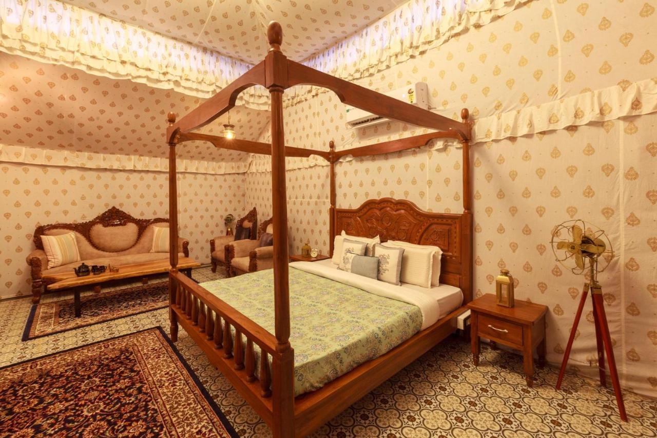 Stayvista'S Panoramic Peaks - Mountain-View Villa With Pool, Tent & Turf Saralgaon Екстер'єр фото