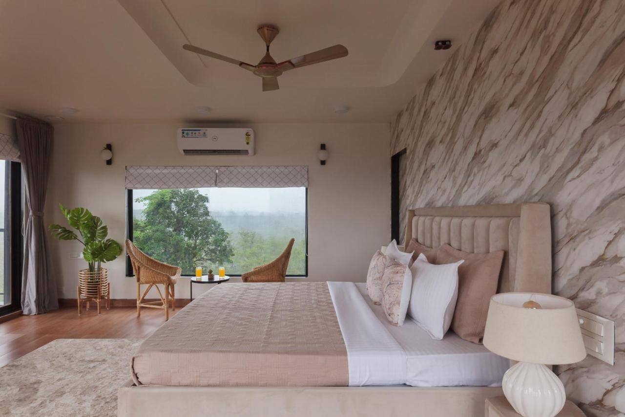 Stayvista'S Panoramic Peaks - Mountain-View Villa With Pool, Tent & Turf Saralgaon Екстер'єр фото