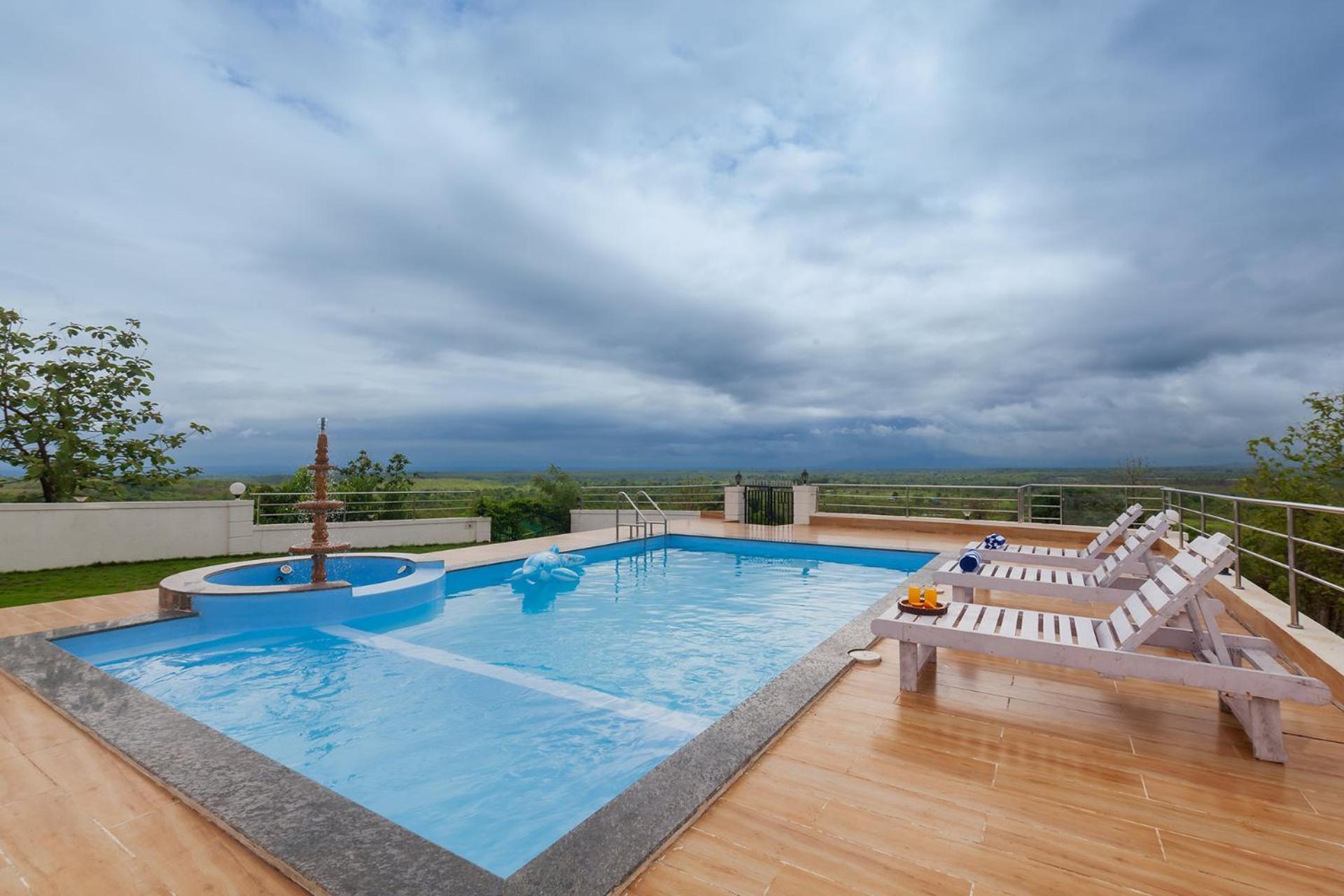 Stayvista'S Panoramic Peaks - Mountain-View Villa With Pool, Tent & Turf Saralgaon Екстер'єр фото