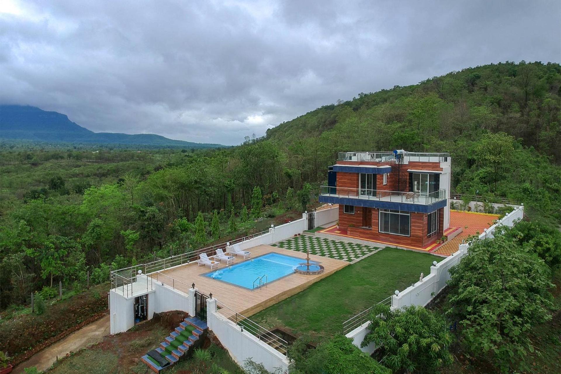 Stayvista'S Panoramic Peaks - Mountain-View Villa With Pool, Tent & Turf Saralgaon Екстер'єр фото