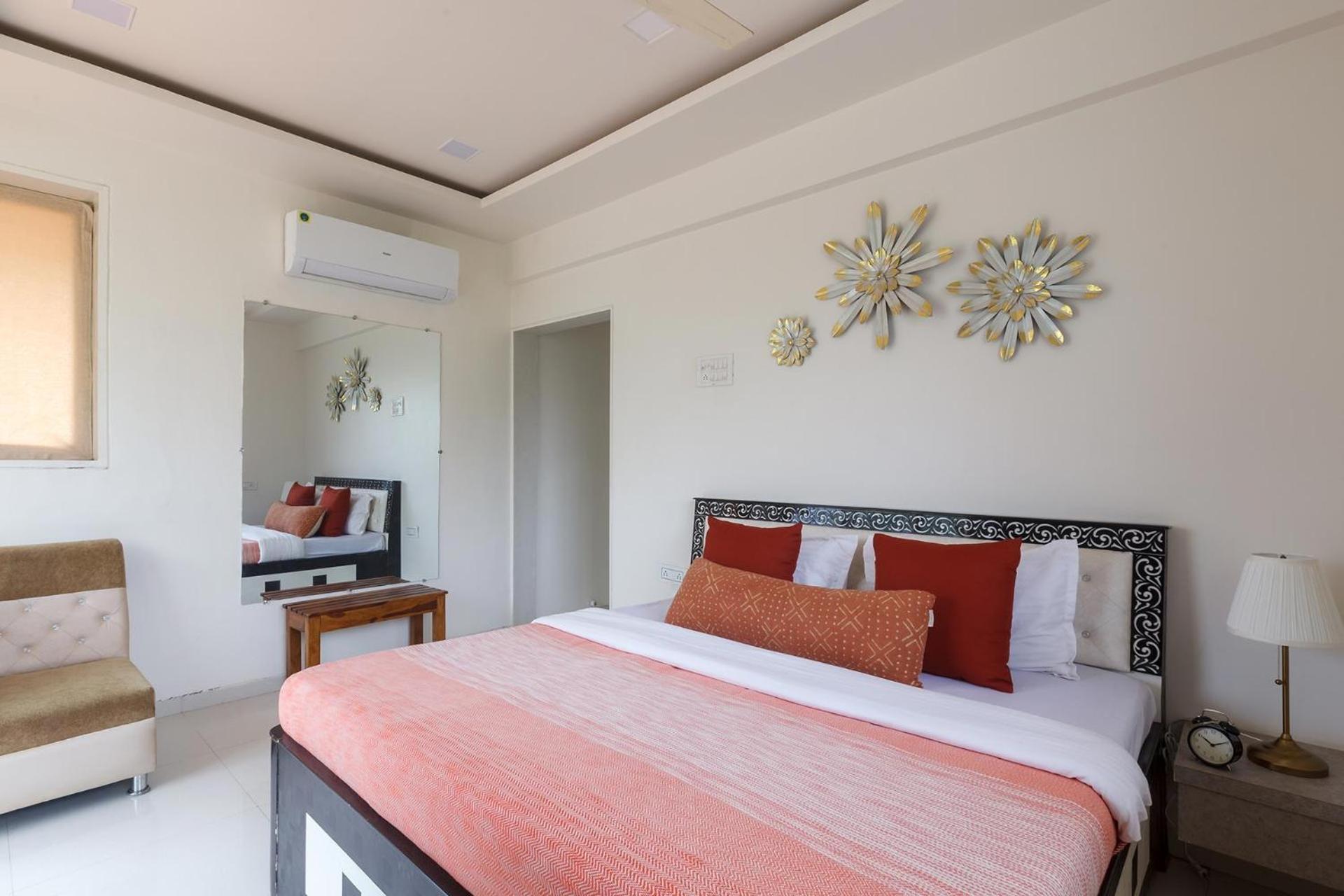 Stayvista'S Panoramic Peaks - Mountain-View Villa With Pool, Tent & Turf Saralgaon Екстер'єр фото
